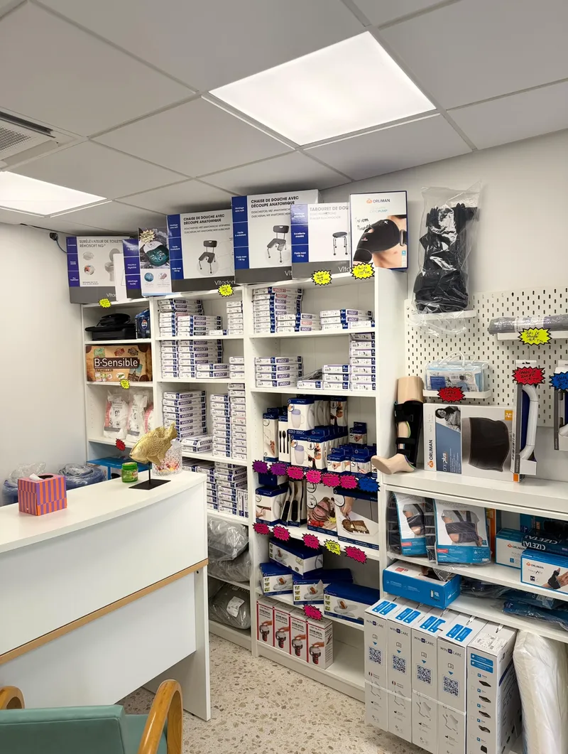 Le comptoir et le rayon orthopédie